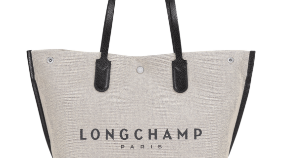Longchamp Essential L Tote Bag – Ecru vip time amman jordan