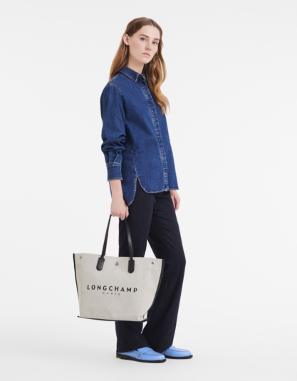 Longchamp Essential L Tote Bag – Ecru vip time amman jordan