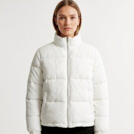 Forever 21 women’s white puffer jacket oversized quilted – winter fashion in Amman Jordan