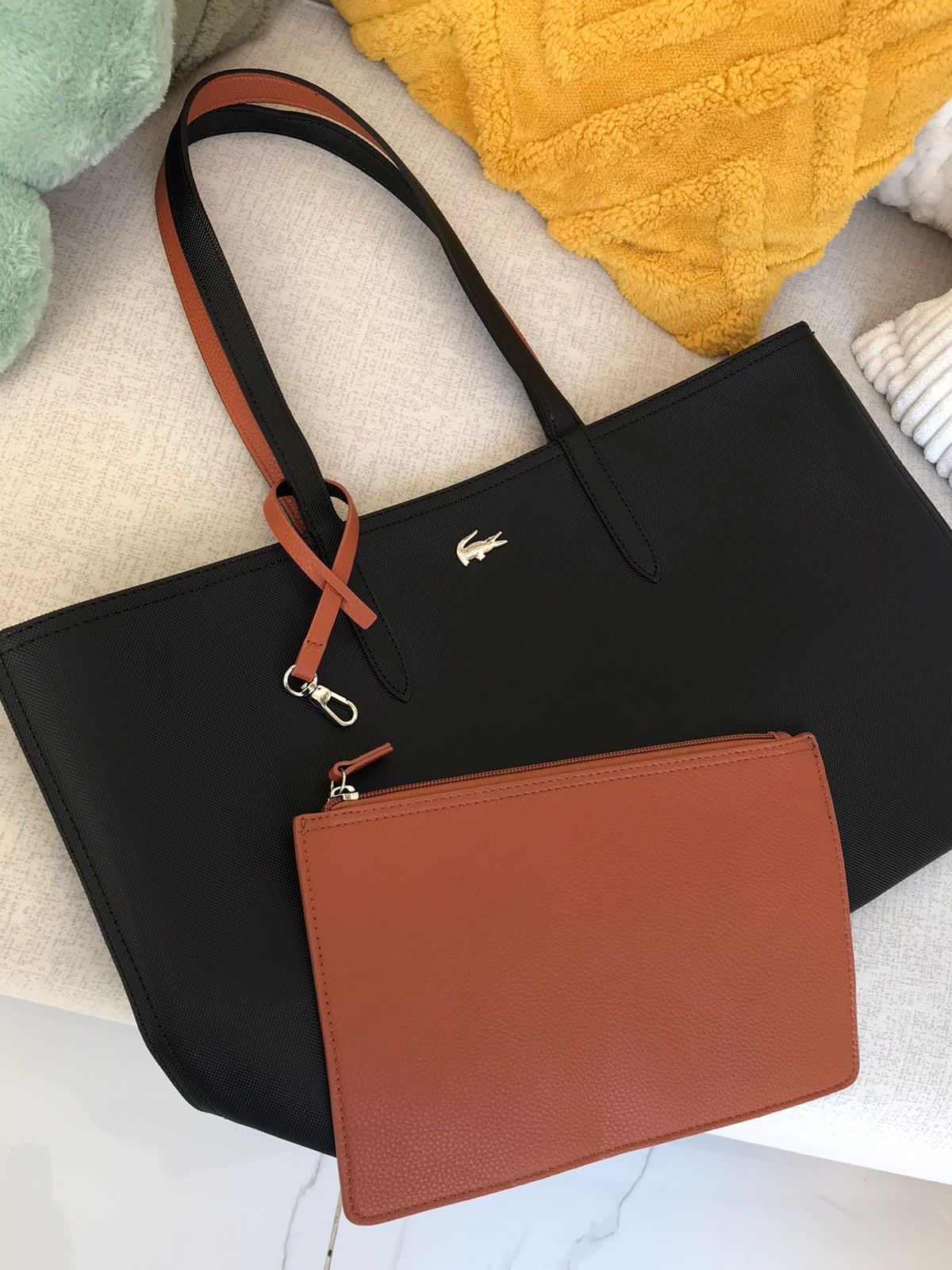 Lacoste Double Face Bag -black-brown - Image 2